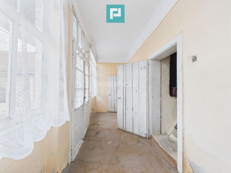 Proprietate cu 3 case din văiugă și teren în Nadab - 9