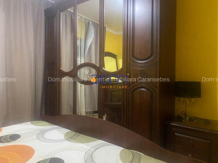 De vanzare apartament 3 camere decomandat, parter - 5