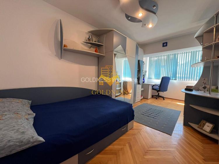 4 camere, modern, Manastur, Zona Big, Izlazului, 2 locuri de parcare - 4