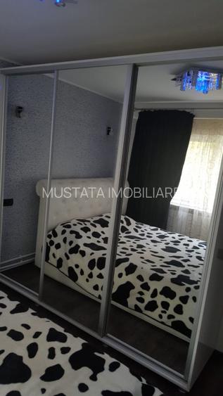 - Apartament 2 camere decomandat, zona Radu Negru, etaj 3. - 5