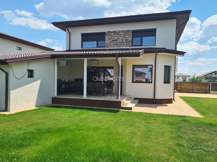 OMNIA-Proprietati alese! Casă la superlativ: curte mare, detalii  atragatoare. - 11