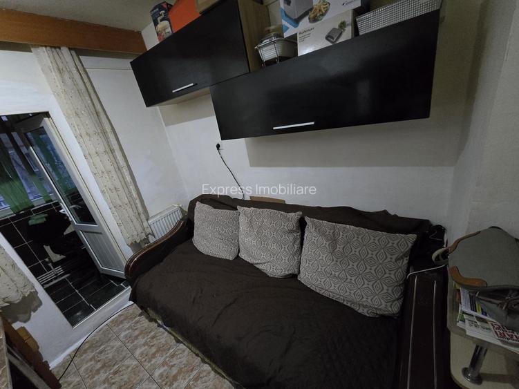 Inel 1 - Ap. 2 camere transformat in 3 camere + Loc Parcare - Etaj 2 - 7