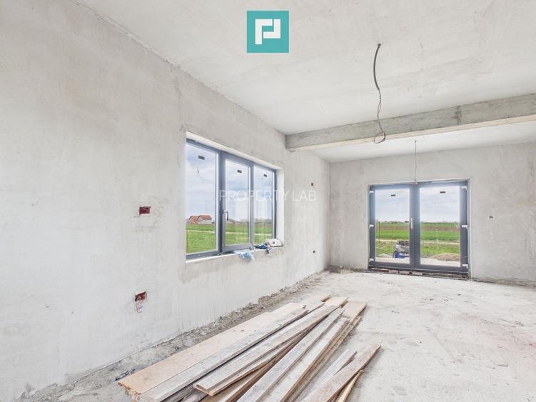 Casa nouă la roșu în Zimandcuz - 9