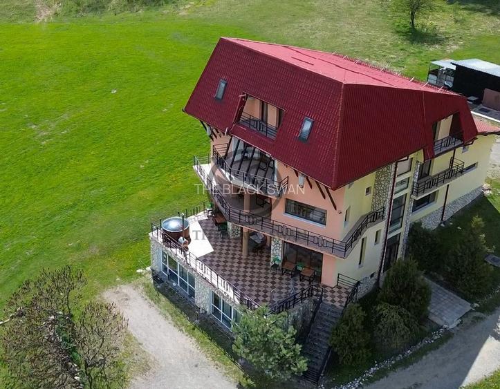 Pensiune la cheie de vanzare | 10 camere | Sacele, Brasov |Comision 0% - 2