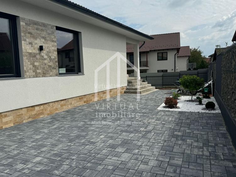 Casa individuala superba in Selimbar- 4 camere, 2 bai, garaj, terasa - 5