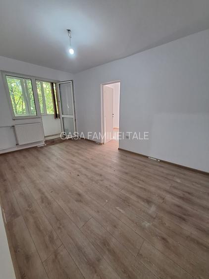 !!!! 2camere Piata Doina ..et 3... amenajat nou - 2