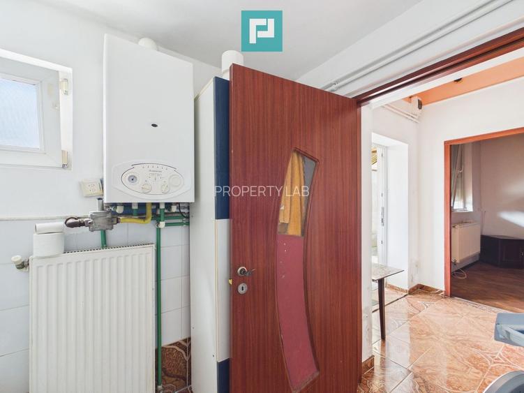 2 case separate + curte 1400 mp – Zona Dâmbovița - 21