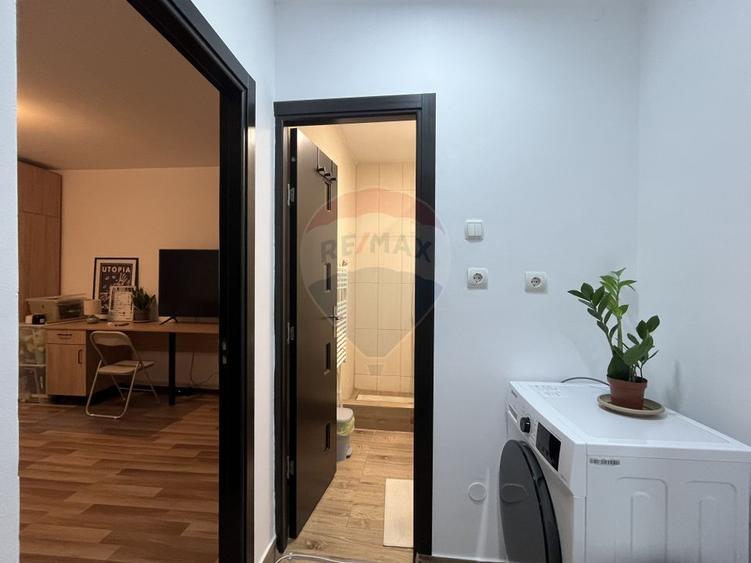 Garsonieră decomandată, renovată, mobilată si utilată - Piața Iancului