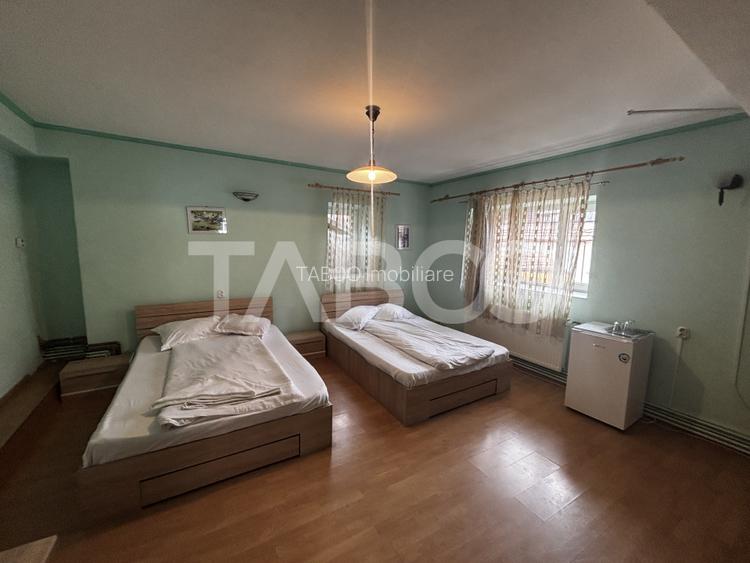 Casa de inchiriat 5 camere  ideala pentru muncitori prima afisare - 11