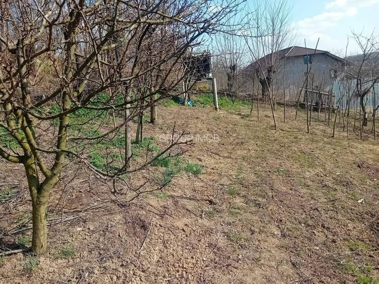 MARGINENI - Casa P+1, din caramida, construita 2010, 4 dormitoare, 600mp teren - 4