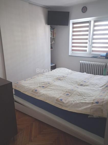 Apartament cu 4 camere, 90 mp, decomandat, etaj intermediar, Zona Dambovitei - 2