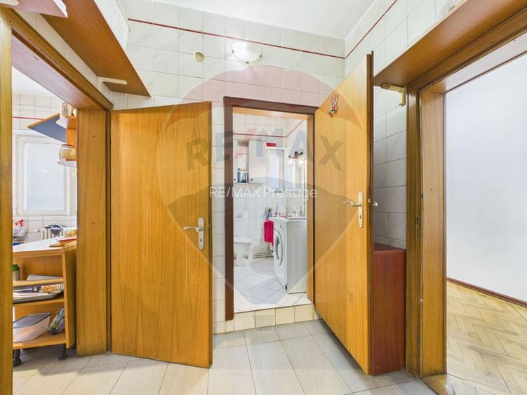 Apartament cu 4 camere și 3 bai, 130 mp, zona ultracentrală Victoriei - 26