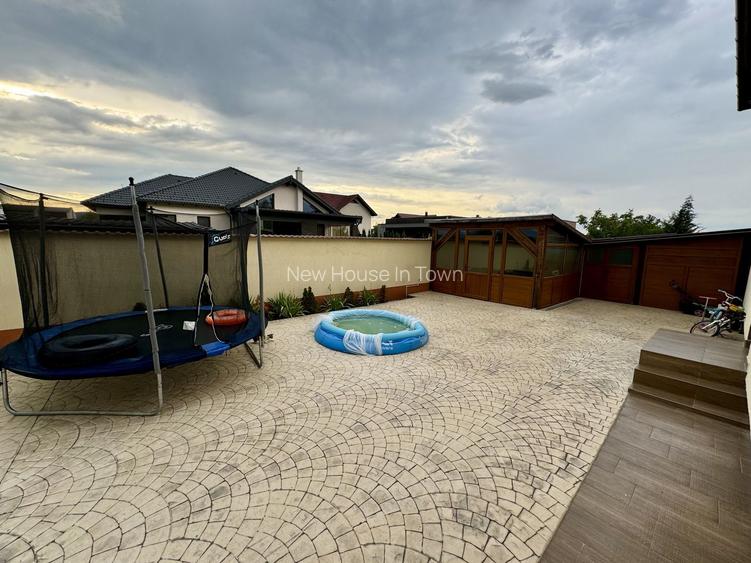 Casă Spațioasă de Vânzare în Ghimbav | Două Apartamente | Teren 579 mp - 24