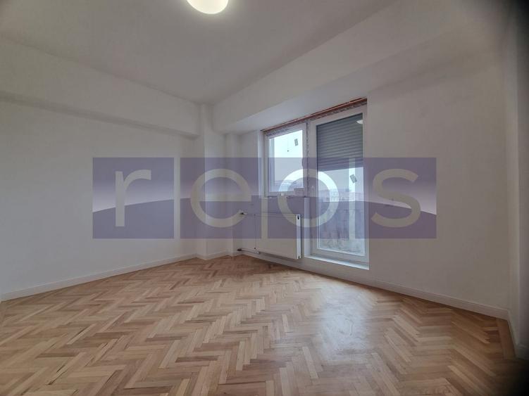 VANZARE 4 CAMERE DECOMANDAT -UNIRII - VEDERE FANTANI - 104mp - 4