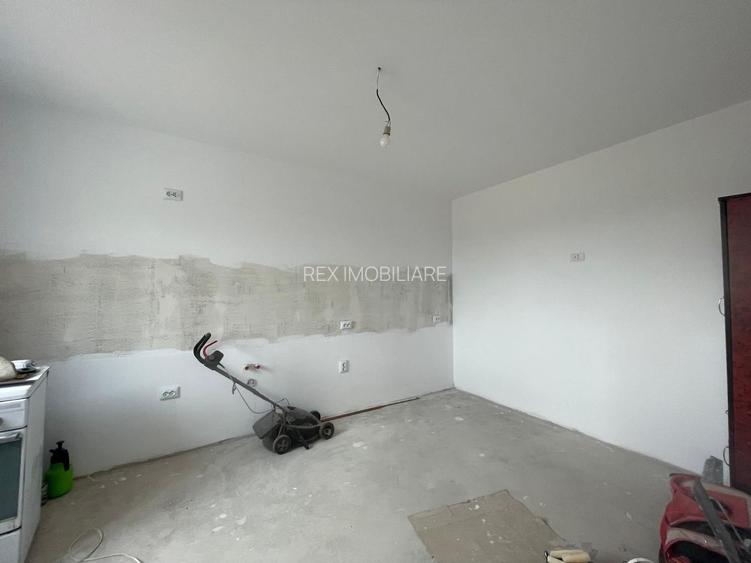 Duplex 5 camere - pozitie excelenta - Mosnita Noua - 3