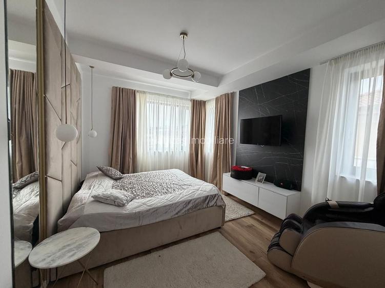 Casa finisata modern, terasa, zona Voronet - 5