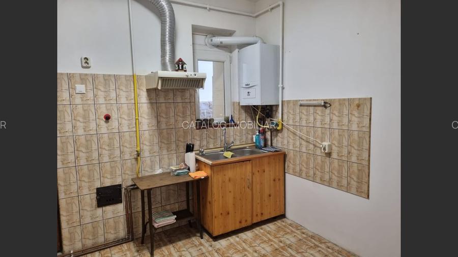 Apartament 3 camere | Curte | Central  - 8