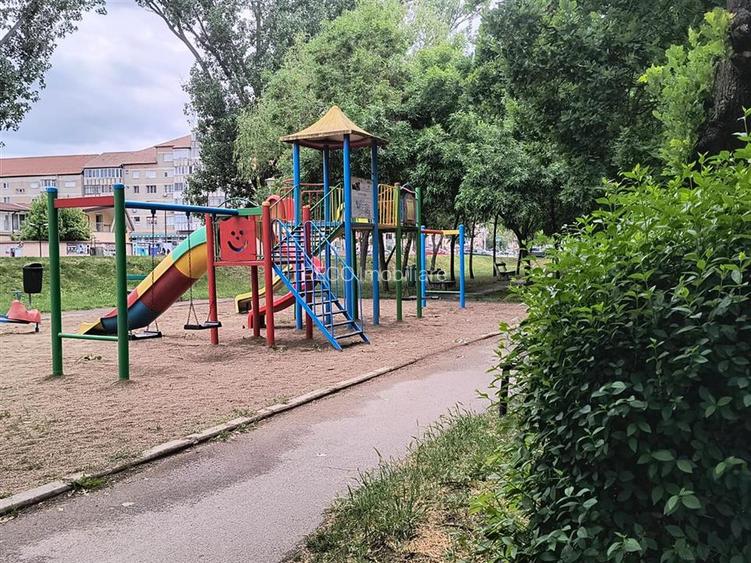 RECO Apartament cu o camera Oradea -Cantemir etaj 3 - 13