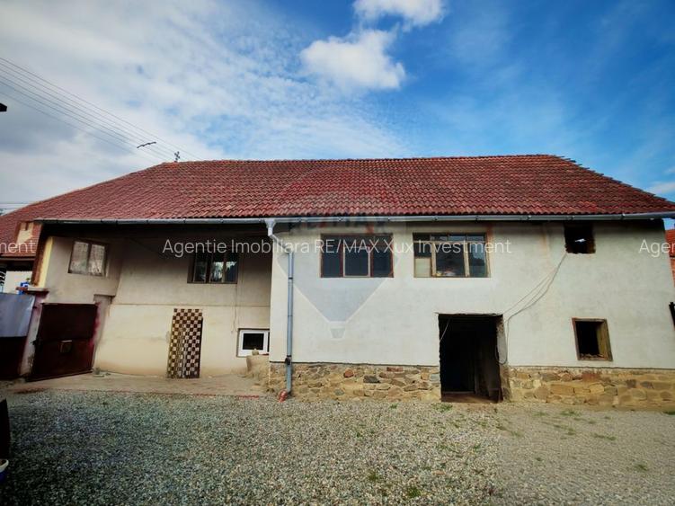 Casa ultracentral in Saliste cu un teren generos de 1757 mp - 2