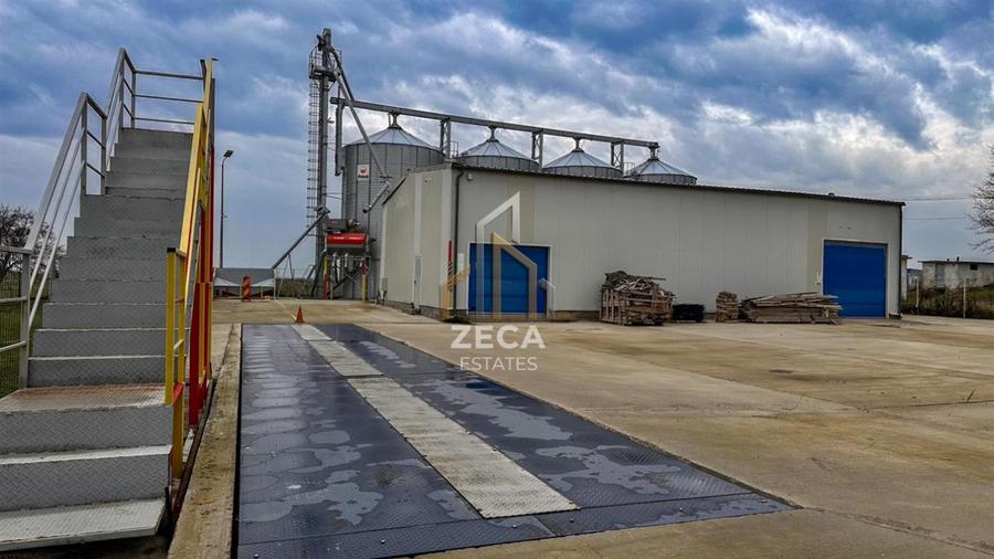 Siloz cu 880 tone capacitate totala (4 celule) si 1650mp teren - 4