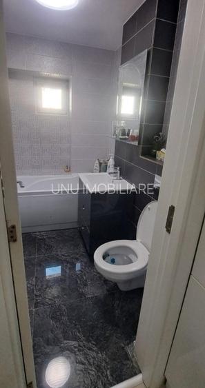 3 Camere Decomandat 83mp Renovat Mobilat bloc 1990 zona Selgros Cug - 8