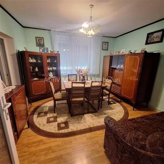 Bocsa Vasiova, Casa cocheta pentru familie, cu Gradina. - 2