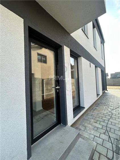 Sacalaz- dormitor la parter- despartit prin camera tehnica- finisaje premium- zo - 11