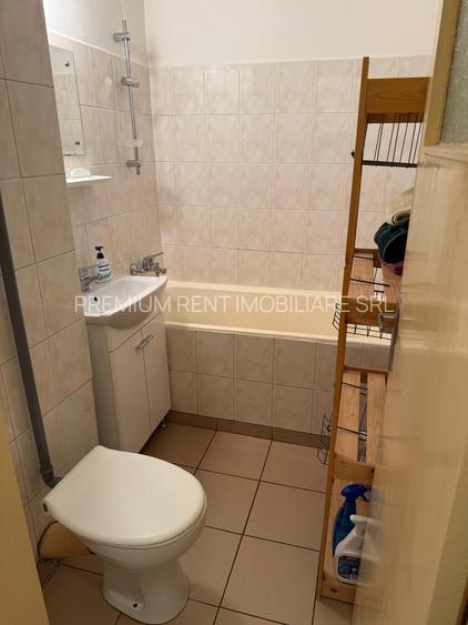 Dristor, garsoniera langa metrou, 320 euro, etaj 1 - 19