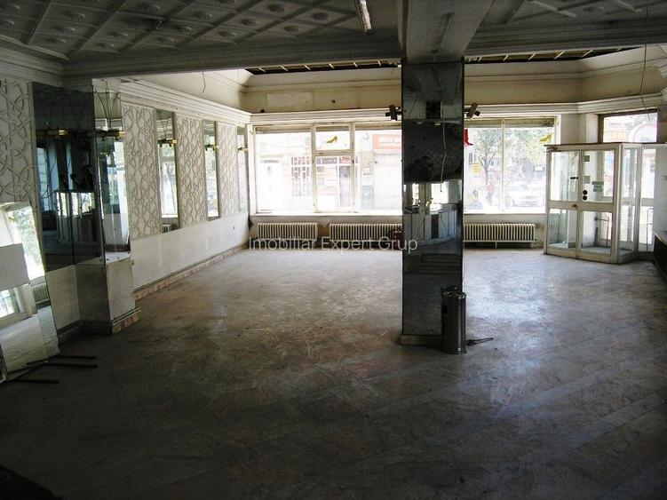 Unirii Bratianu cladire monument - 7