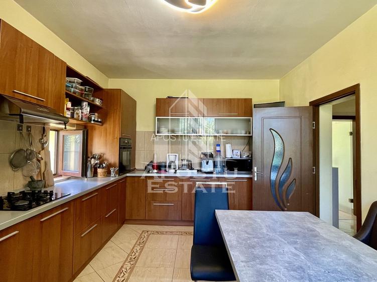 Casa individuala cu garaj Ronat - 9