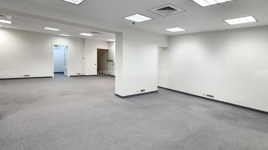 Vila cu prestanta zona Capitale Guvern, renovata integral, lift, parcare proprie - 5