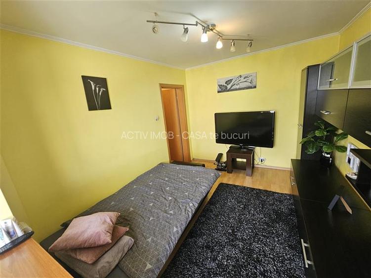 Resita, 2 Cam. Dec., Mobilat+Utilat, Micro 1 - 4