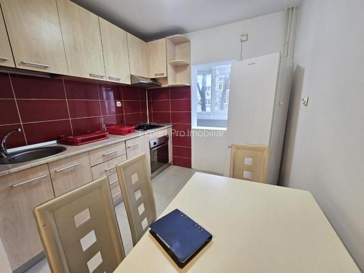 Gorjului Piata Politie Et.2 din 4 Dec Mobilat Utilat Parcare Merita Vazut - 14