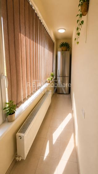 2 camere Nerva Traian decomandat, parcare, et. 7, an 2001, 62 mp, boxă - 9