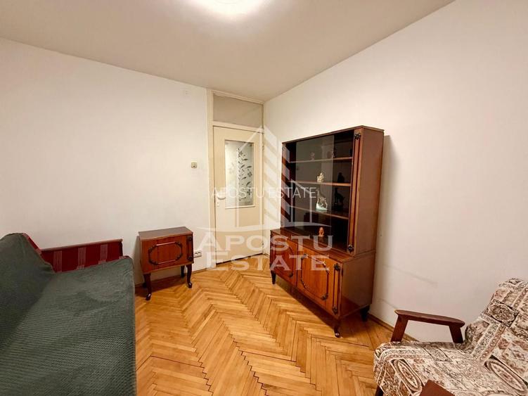 Apartament cu 3 camere, centrala proprie, zona Soarelui - 4