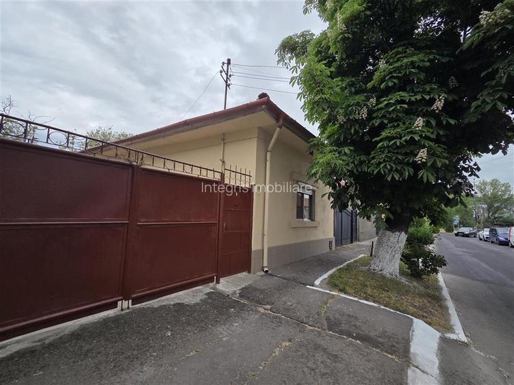 Integris Casa cu 5 camere,curte individuala,Str Gradinarilor,Oradea - 10