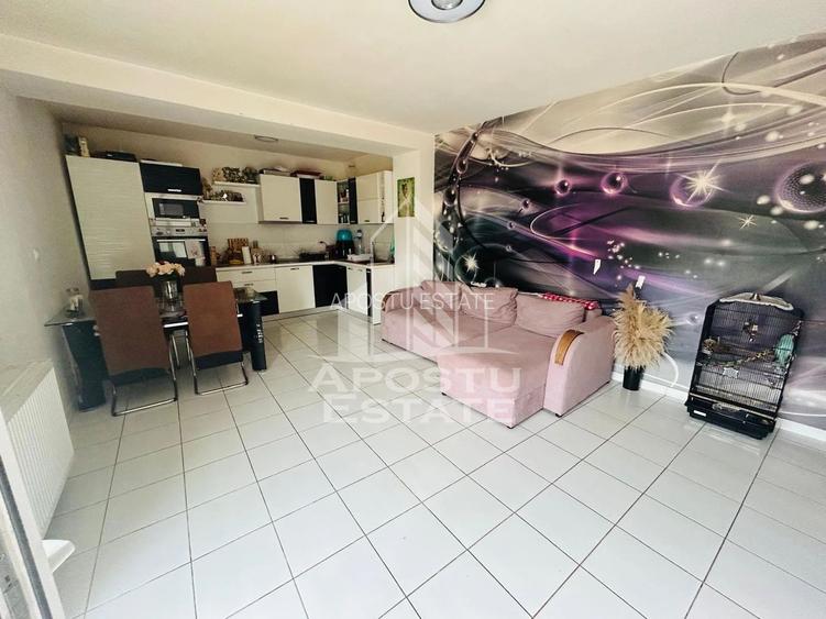Casa individuala de vanzare, vatra satului Sag, teren de 1.800 mp, mobilata - 40