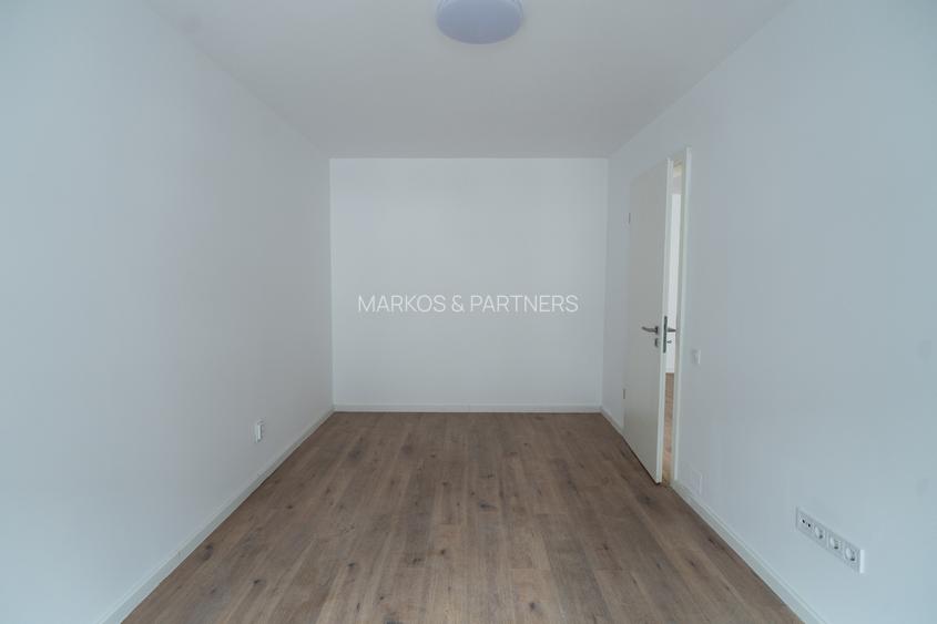 Comision 0 % I Apartament cu 2 camere I Nemobilat I Parcare I Str. Soporului - 2