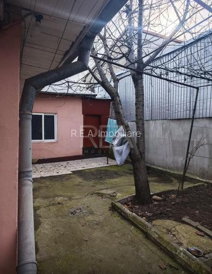 Casa 3 camere-Teren 210mp- Sector 5 - 10