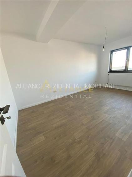 Casa Tip Duplex - 5 camere 4 bai - Mutare Imediata - - 11
