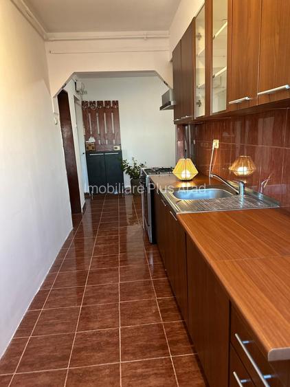 Vand apartament 3 camere zona Lebada - 12