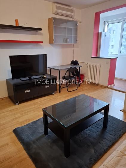 Garsoniera de inchiriat in Titan - 3