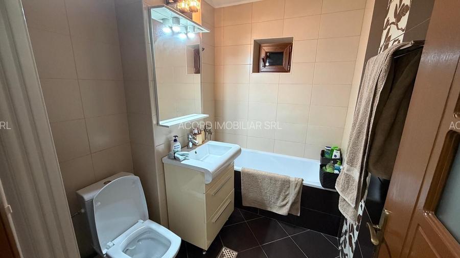 EXCLUSIVITATE Parter decomandat Soveja , Zona Inel 1 - 10