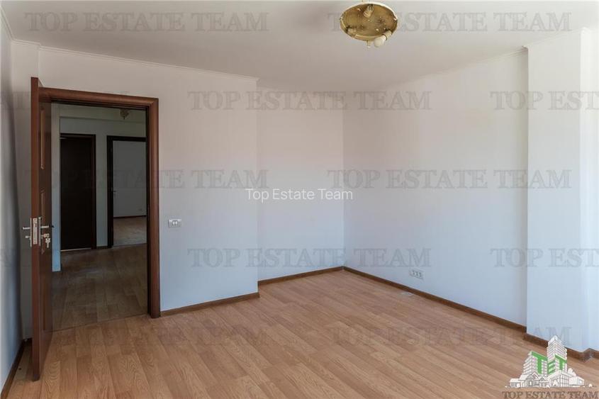 Vila 9 camere ideala pentru firme/cazare muncitori langa Lacul Morii - 12