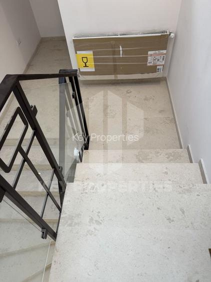 Piata Romana, mansarda boema, finisaje in linii simple si elegante - 12