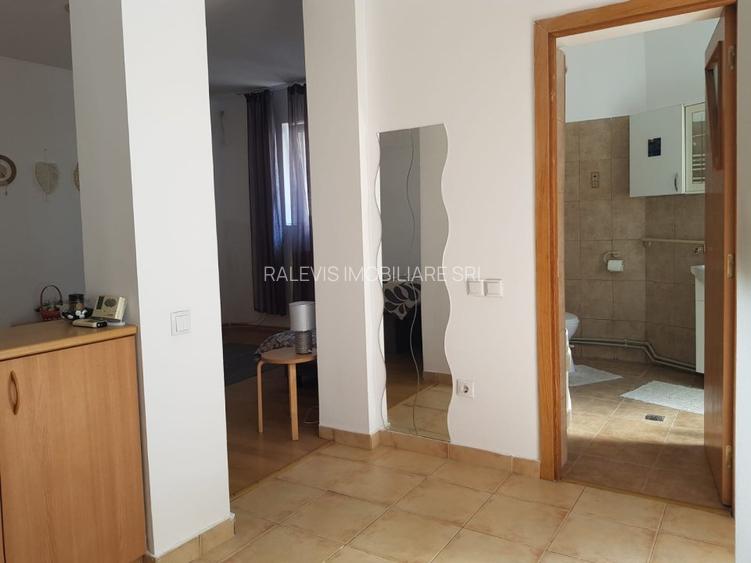 Inchiriere garsoniera Stefan cel Mare, centrala proprie, parter inalt, 400 euro - 12