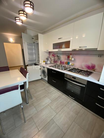 2 DECOMANDATE etajul 1, renovat, mobilat si utilat, Mioritei - 2