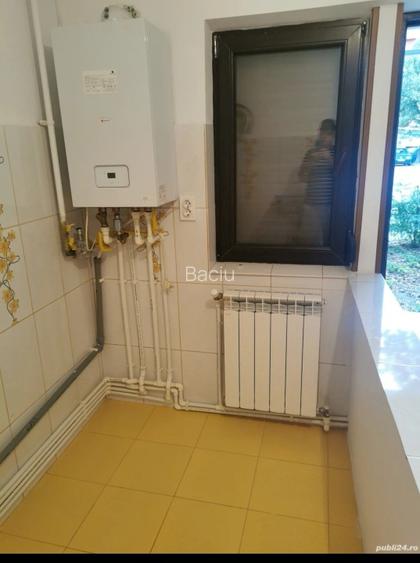 Se vinde locuință formată din 2 camere parter  - 8