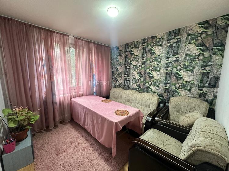 DRUMUL TABEREI - Aleea Callatis 3 camere decomandate - 2