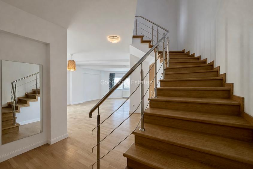 Penthouse Duplex | 2 Dormitoare | 2 Terase | Piscina | Paza | 2 Parcari - 2